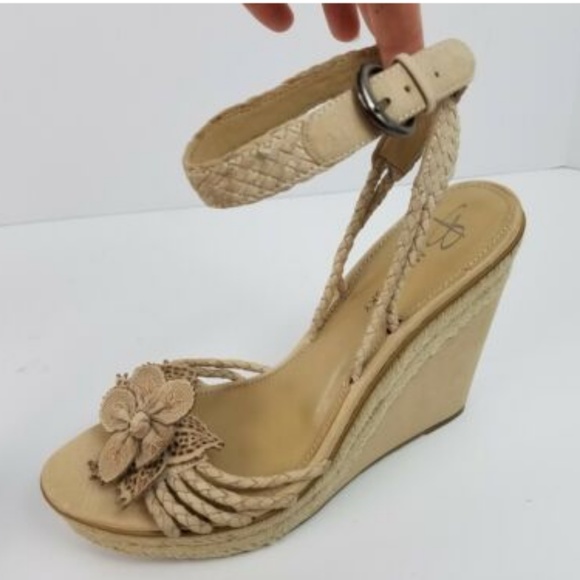 B Makowsky Leather Strappy Wedge Heel Sandals - Picture 3 of 8